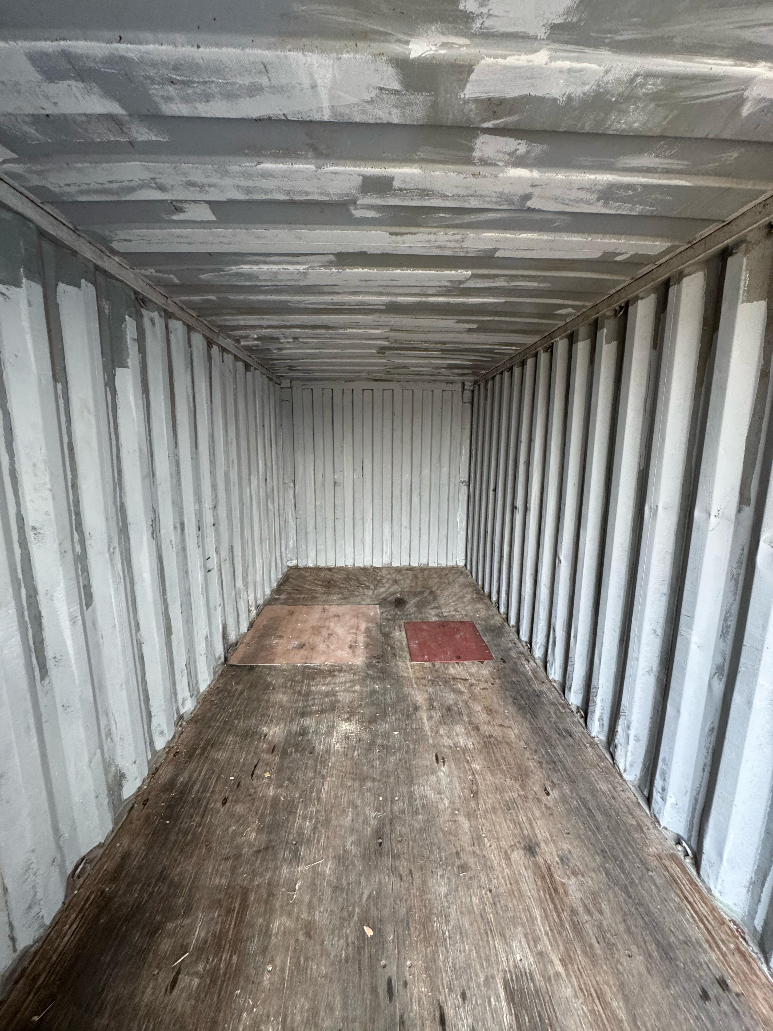 Морской контейнер TGHU3832995