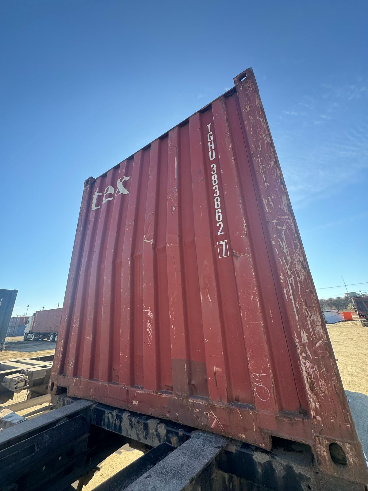 Морской контейнер TGHU3838627