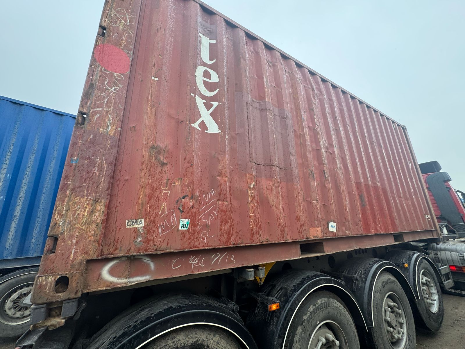 Морской контейнер TGHU3929408