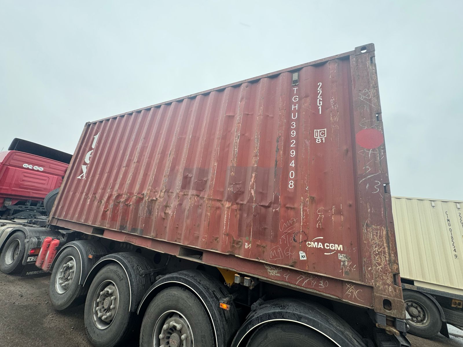 Морской контейнер TGHU3929408