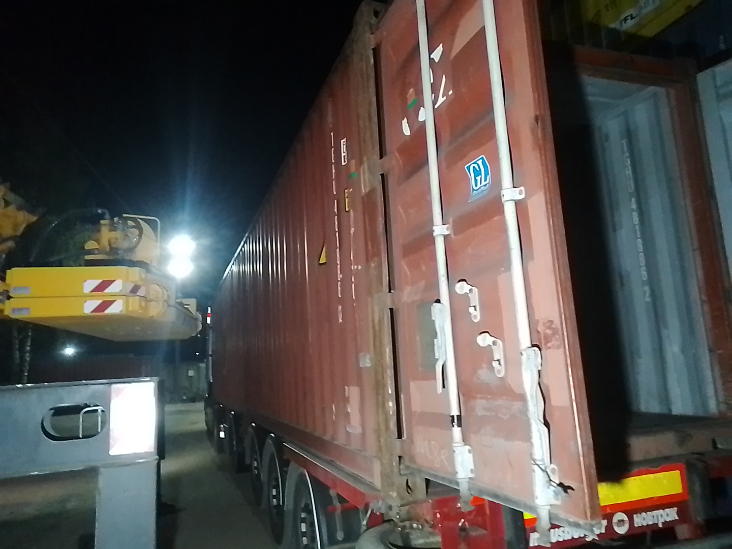 Морской контейнер TGHU4818862