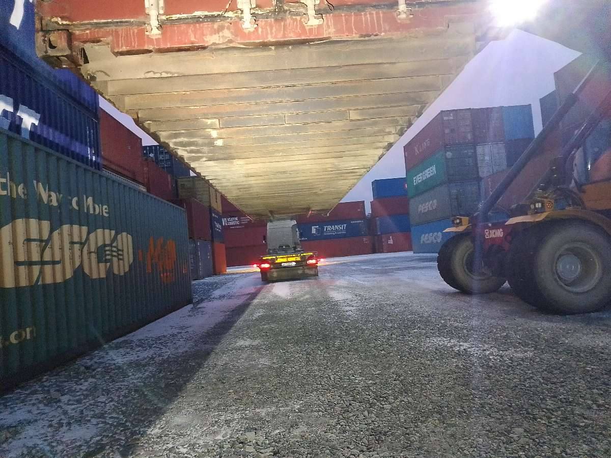 Морской контейнер TGHU5110651