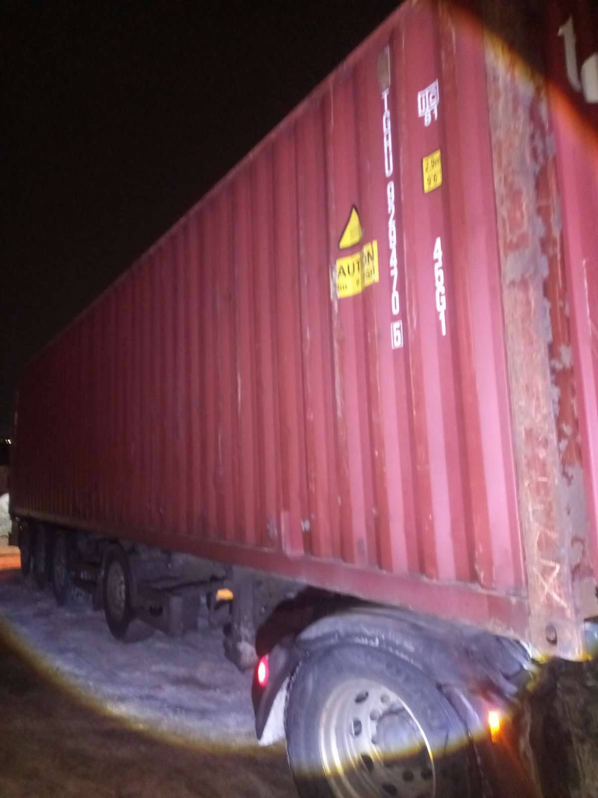 Морской контейнер TGHU9294705