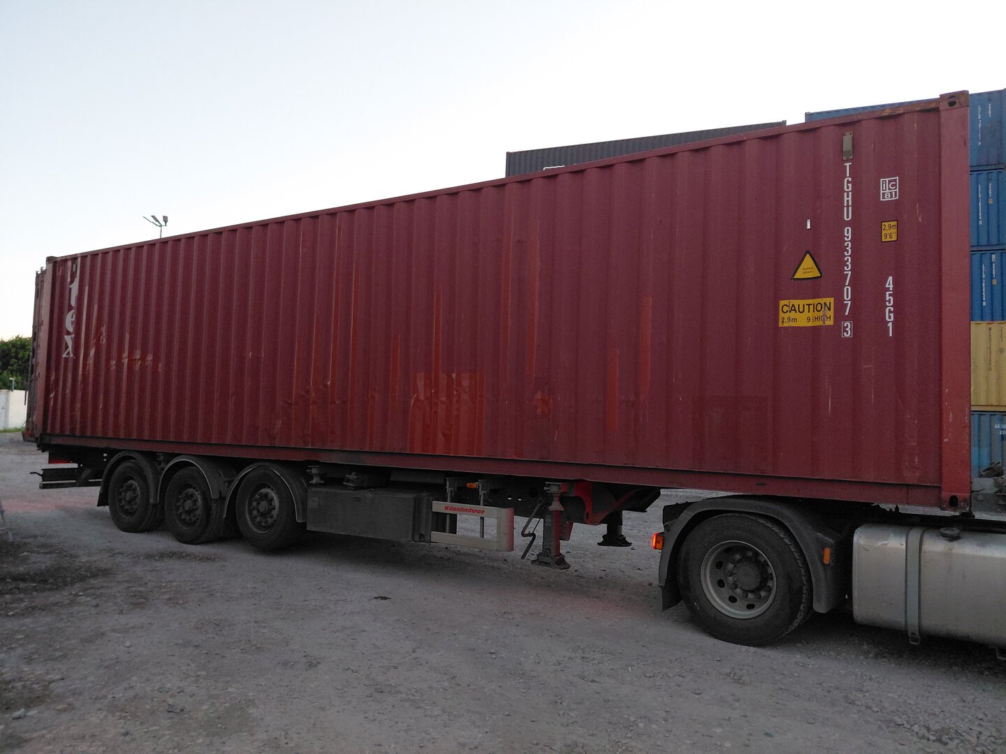 Морской контейнер TGHU9337073