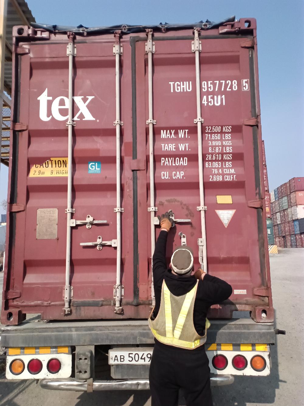 Морской контейнер TGHU9577285