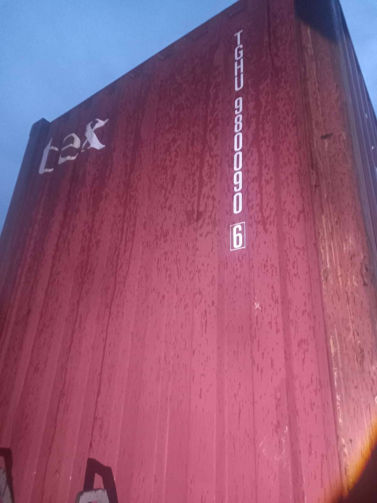 Морской контейнер TGHU9800906