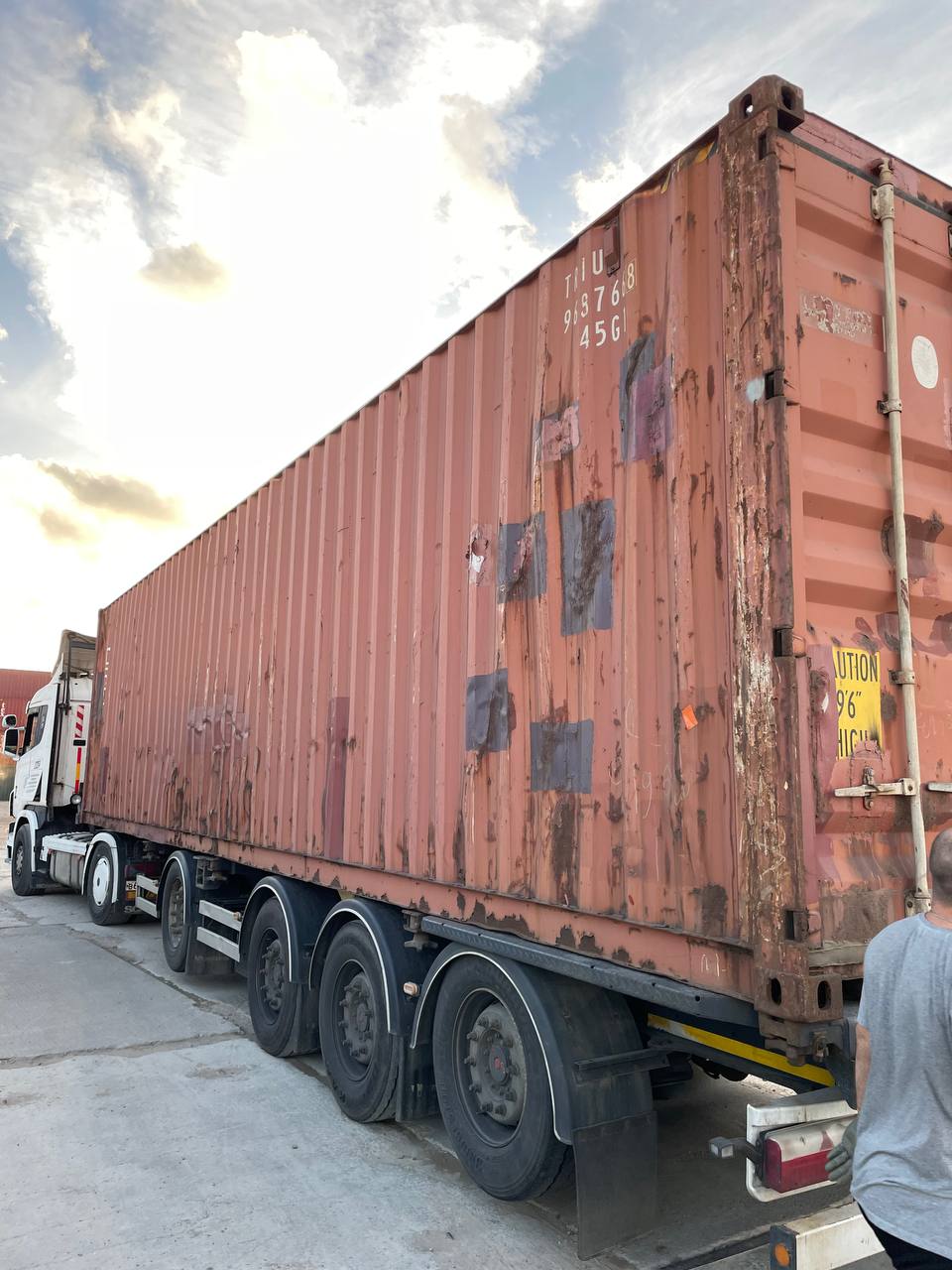 Морской контейнер TRIU9687668