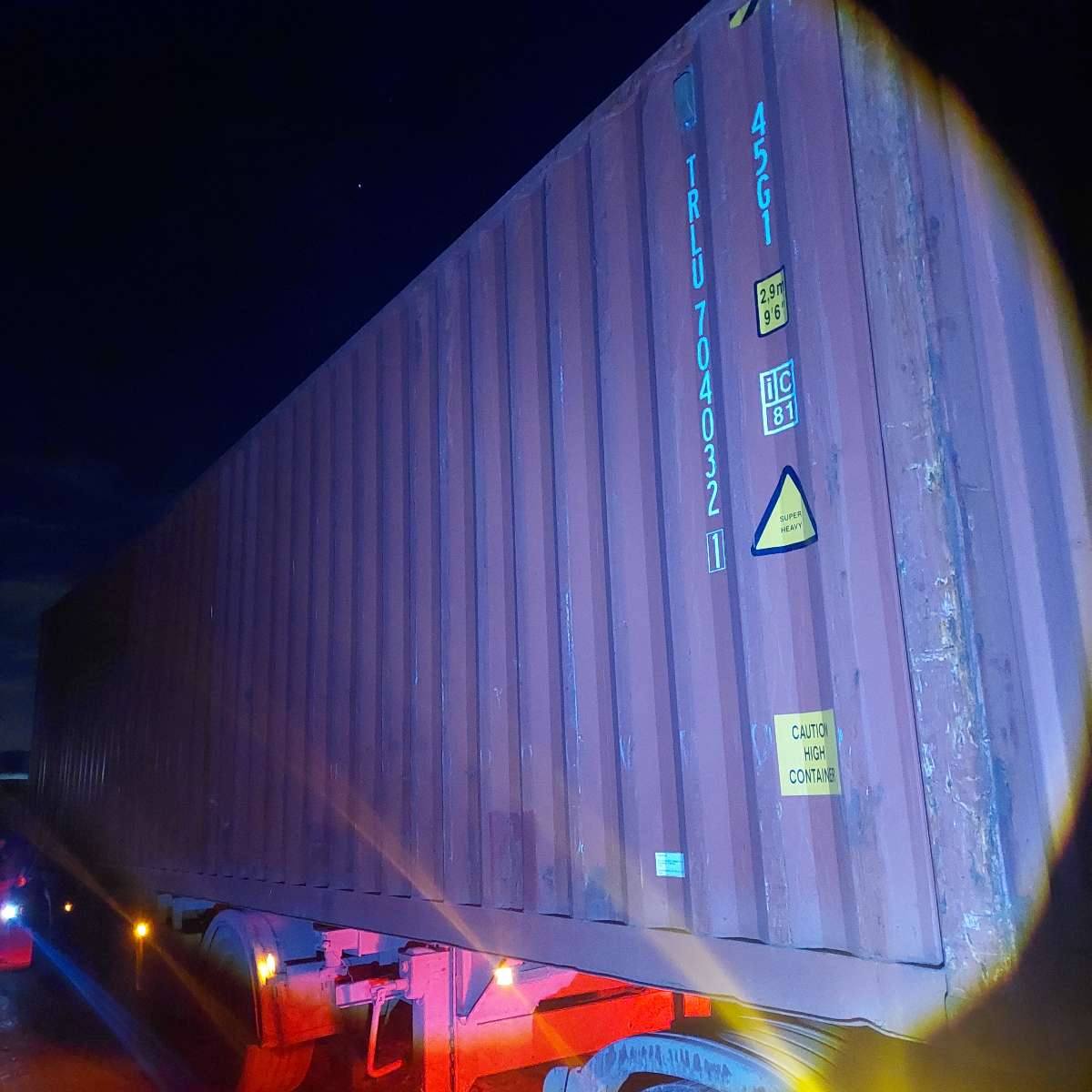 Морской контейнер TRLU7040321