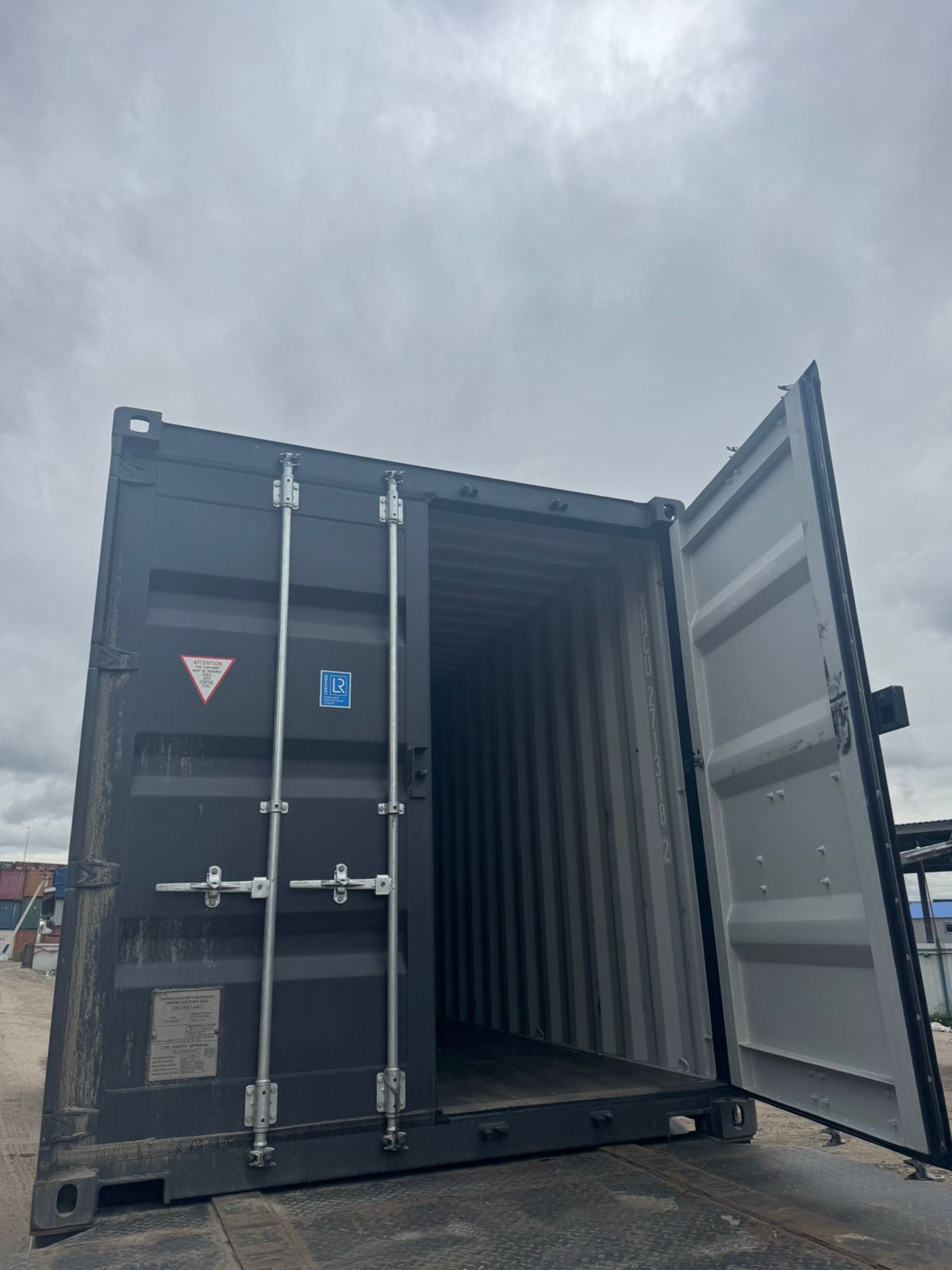 Морской контейнер XHCU2713182