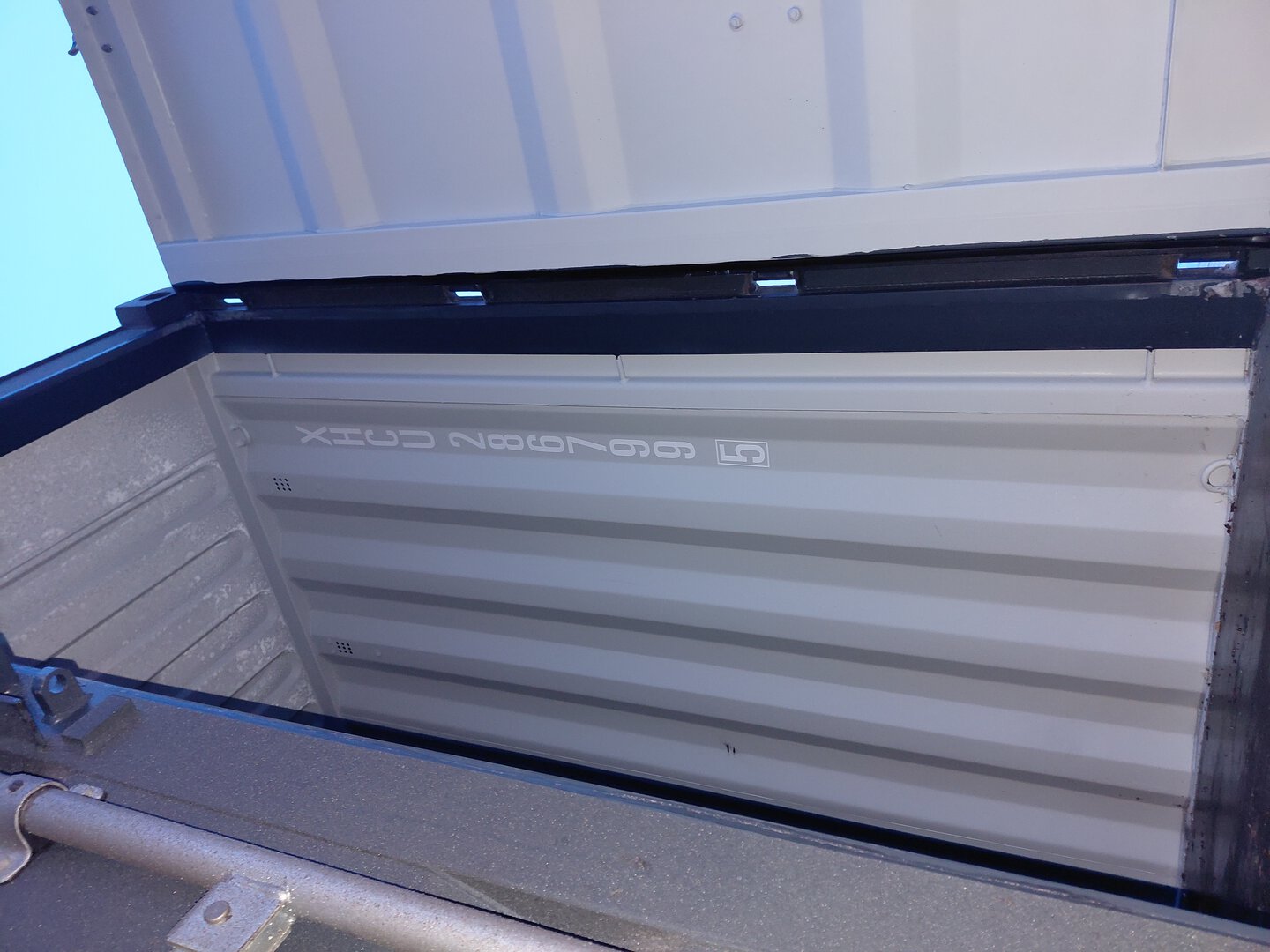 Морской контейнер XHCU2867995