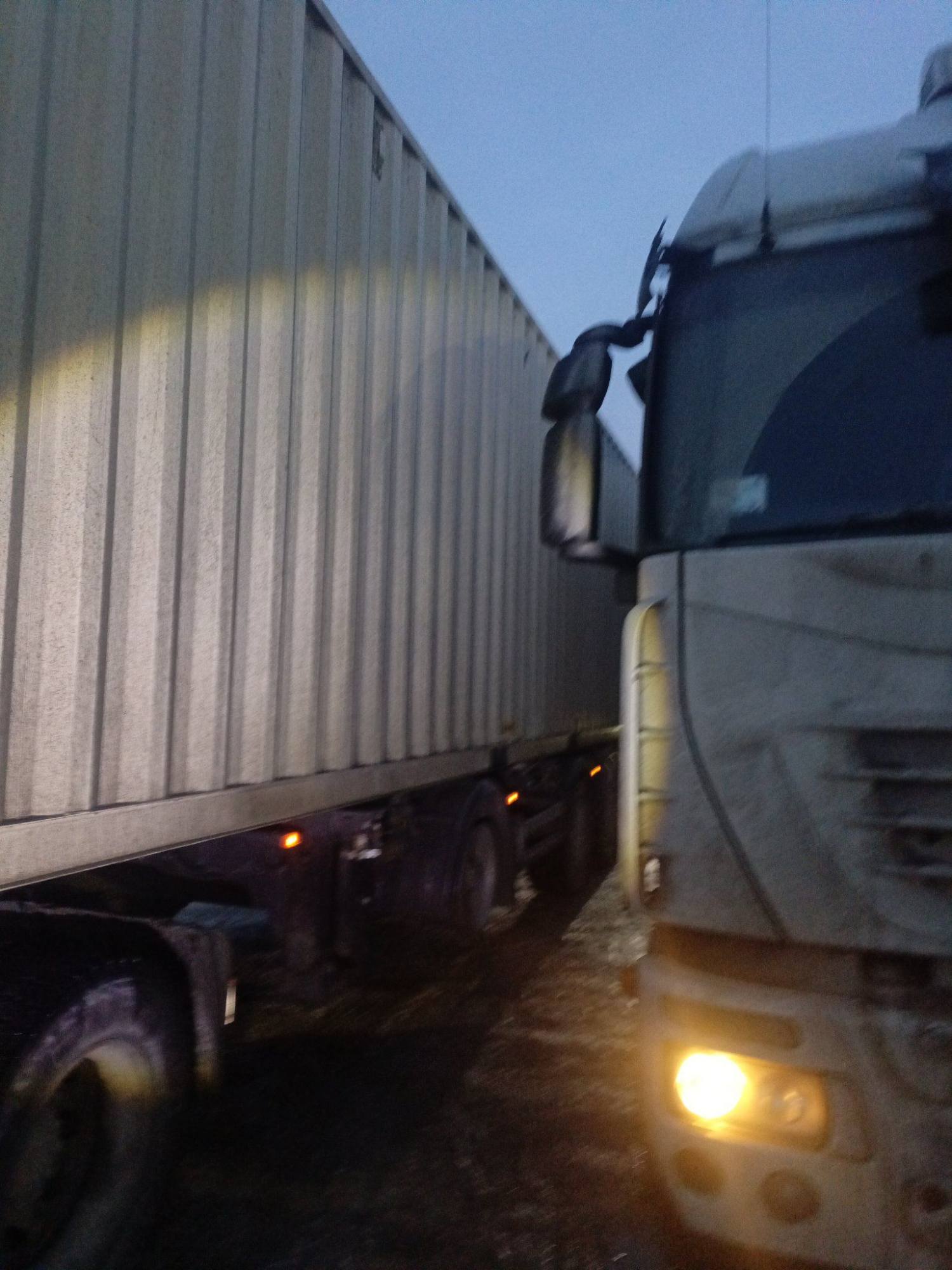 Морской контейнер XHCU5731045