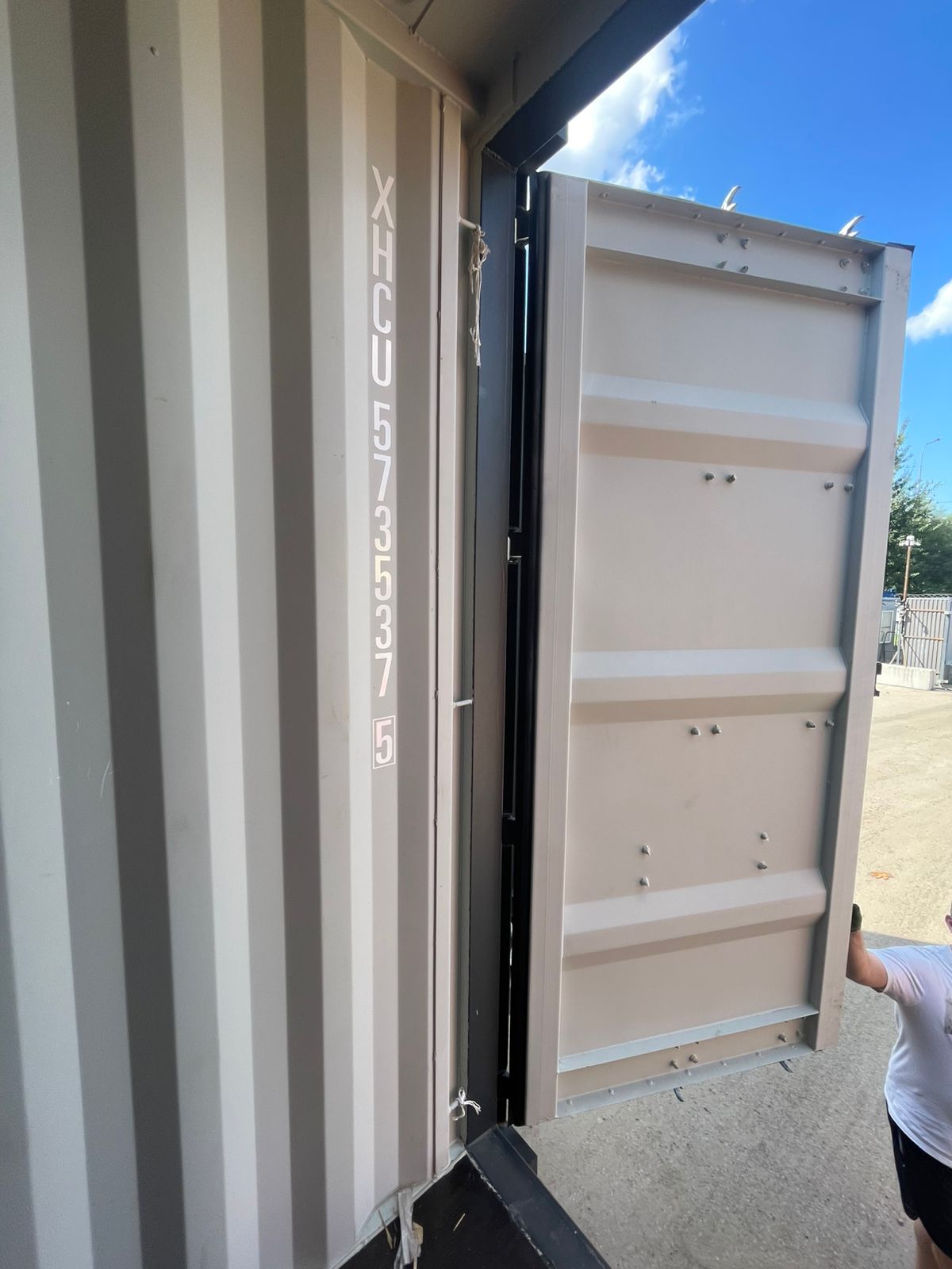 Морской контейнер XHCU5735375