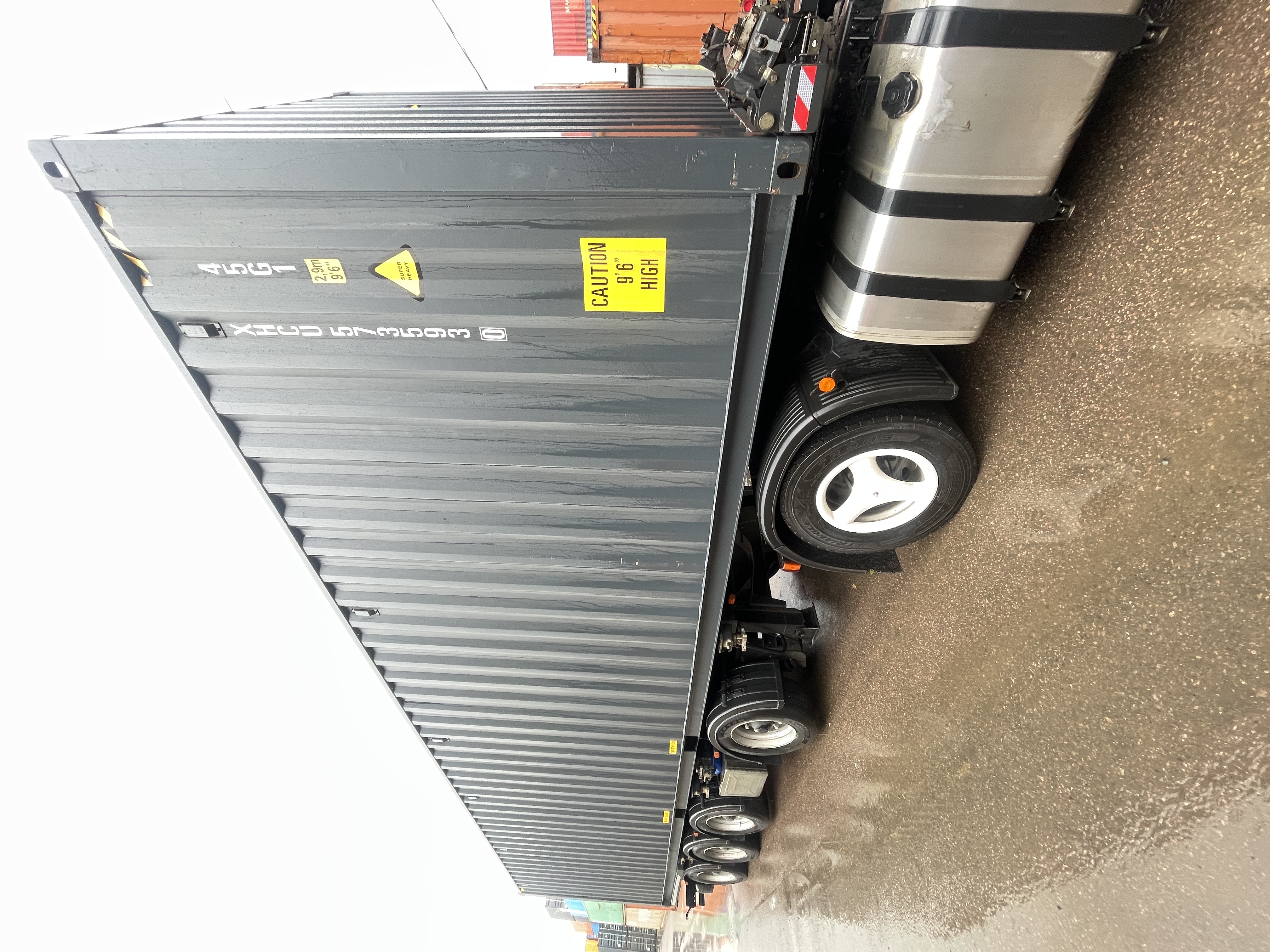 Морской контейнер XHCU5735930