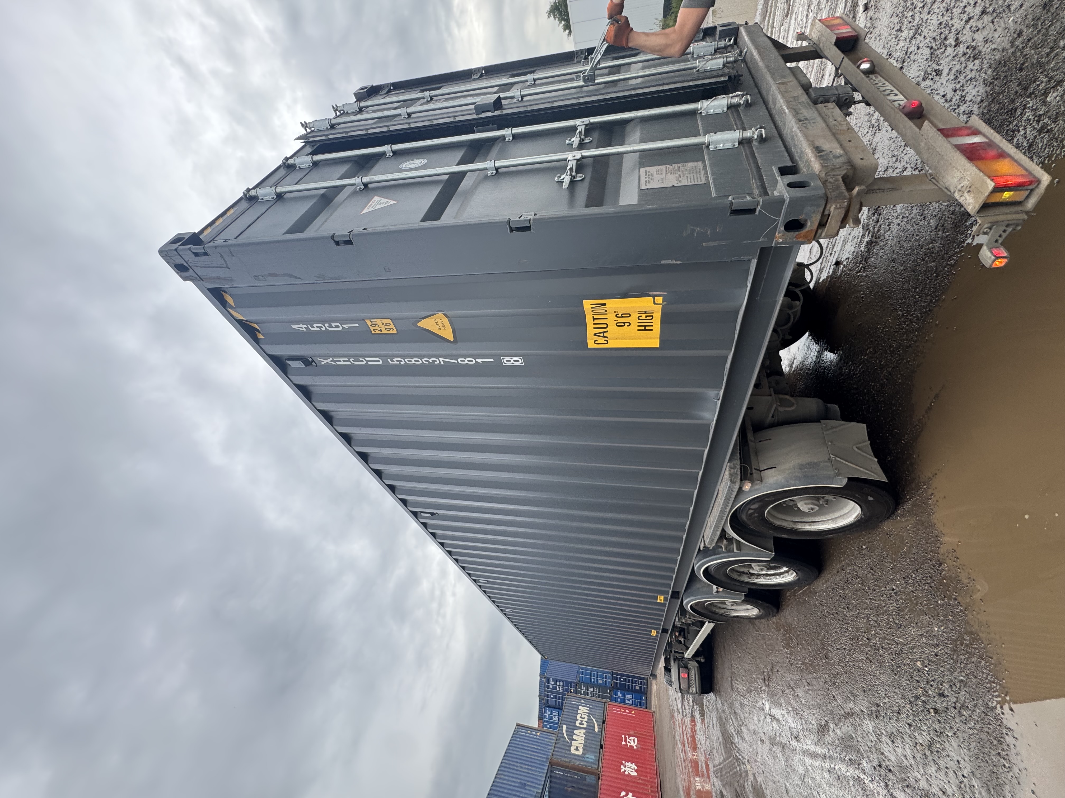 Морской контейнер XHCU5837818
