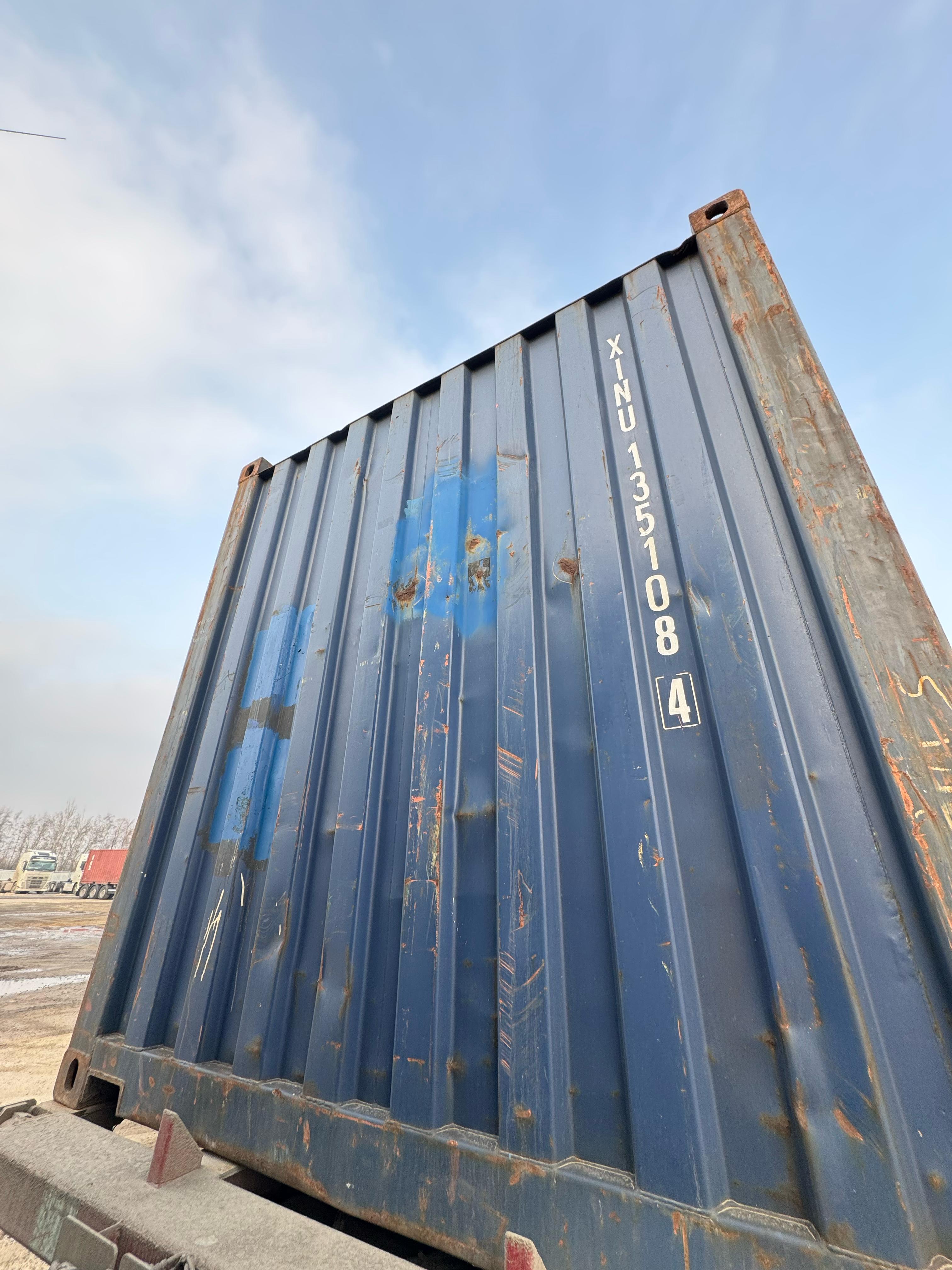 Морской контейнер XINU1351084