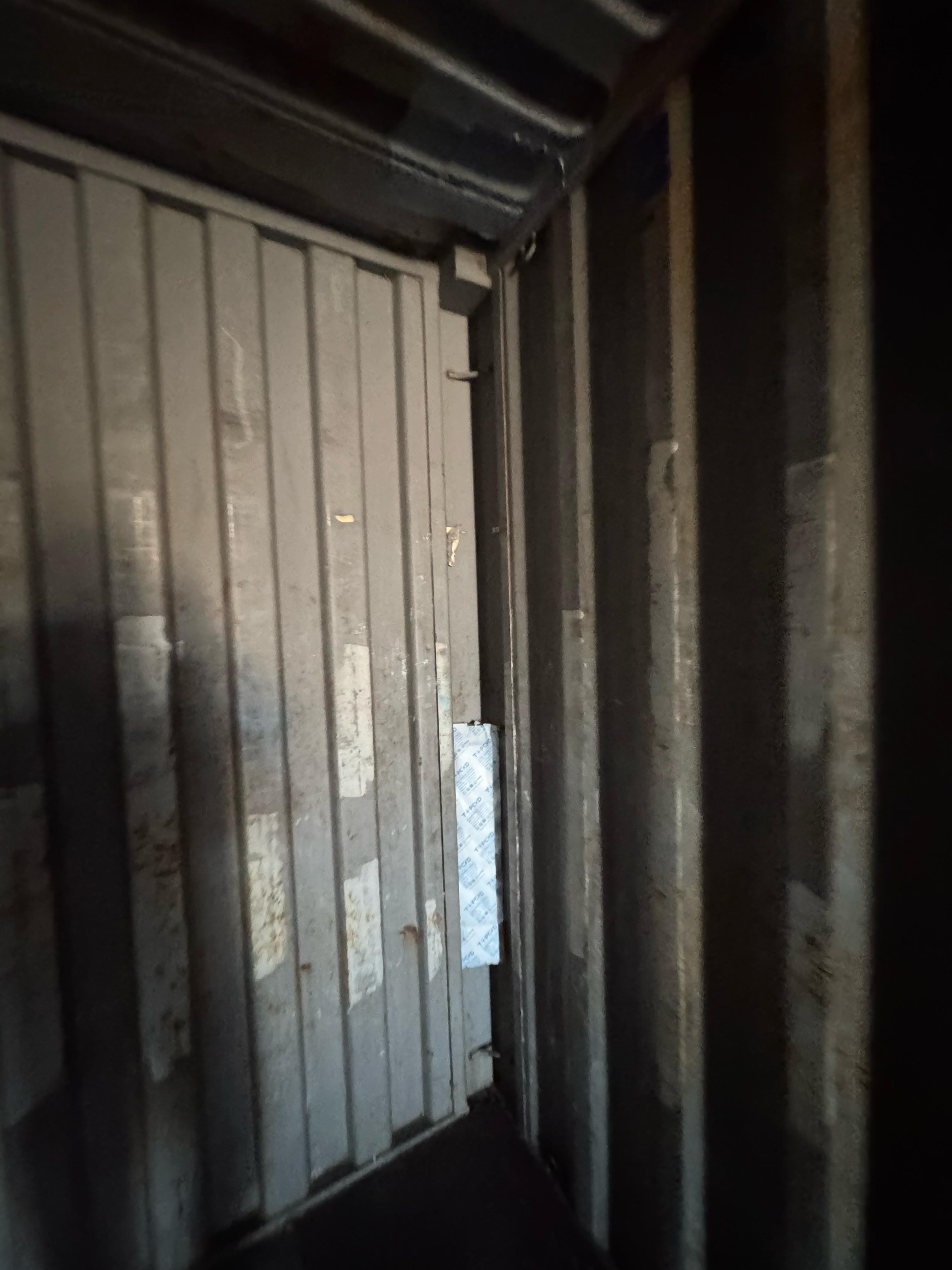 Морской контейнер ZGLU8045976