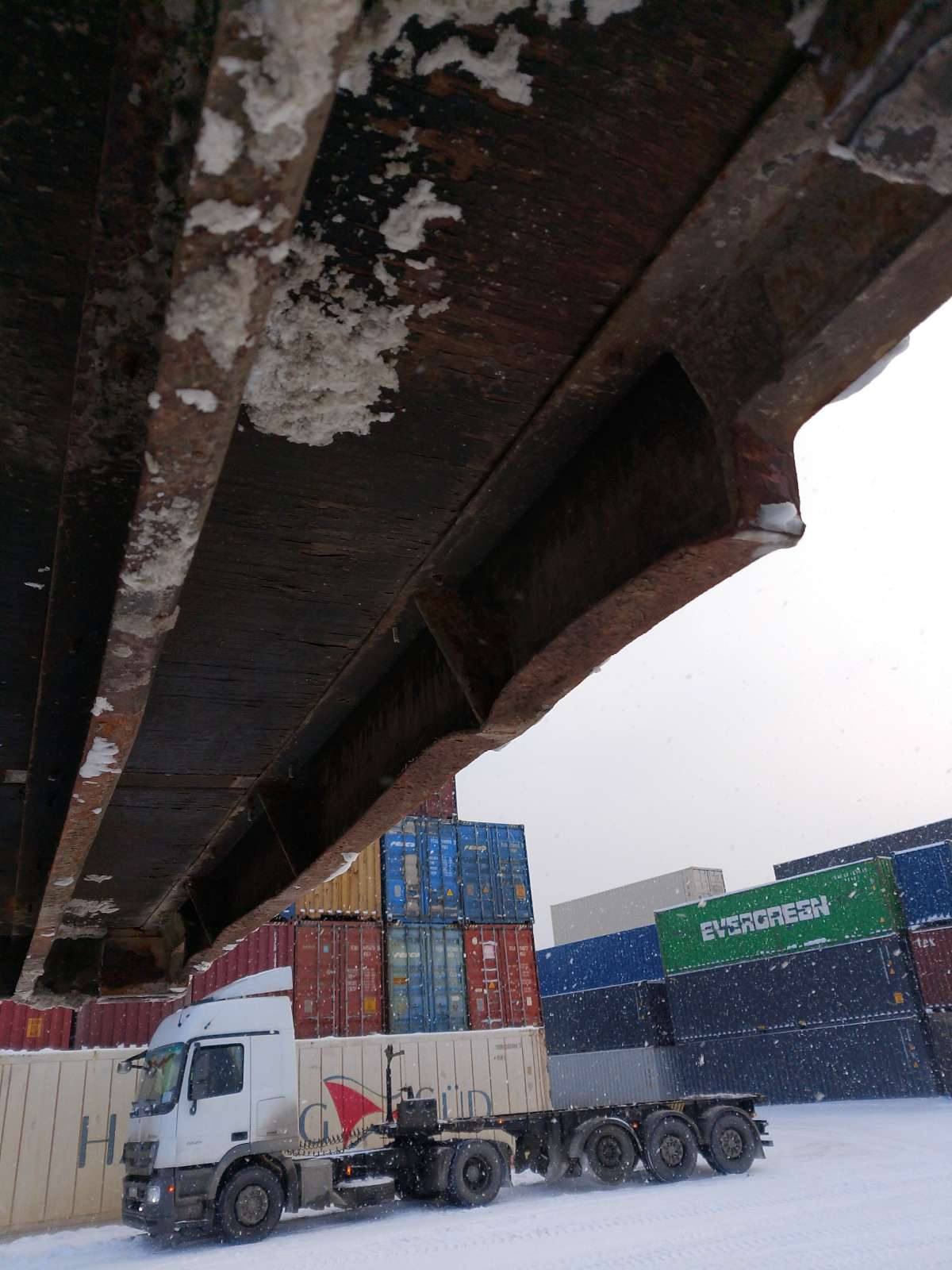 Морской контейнер ZIMU1001675