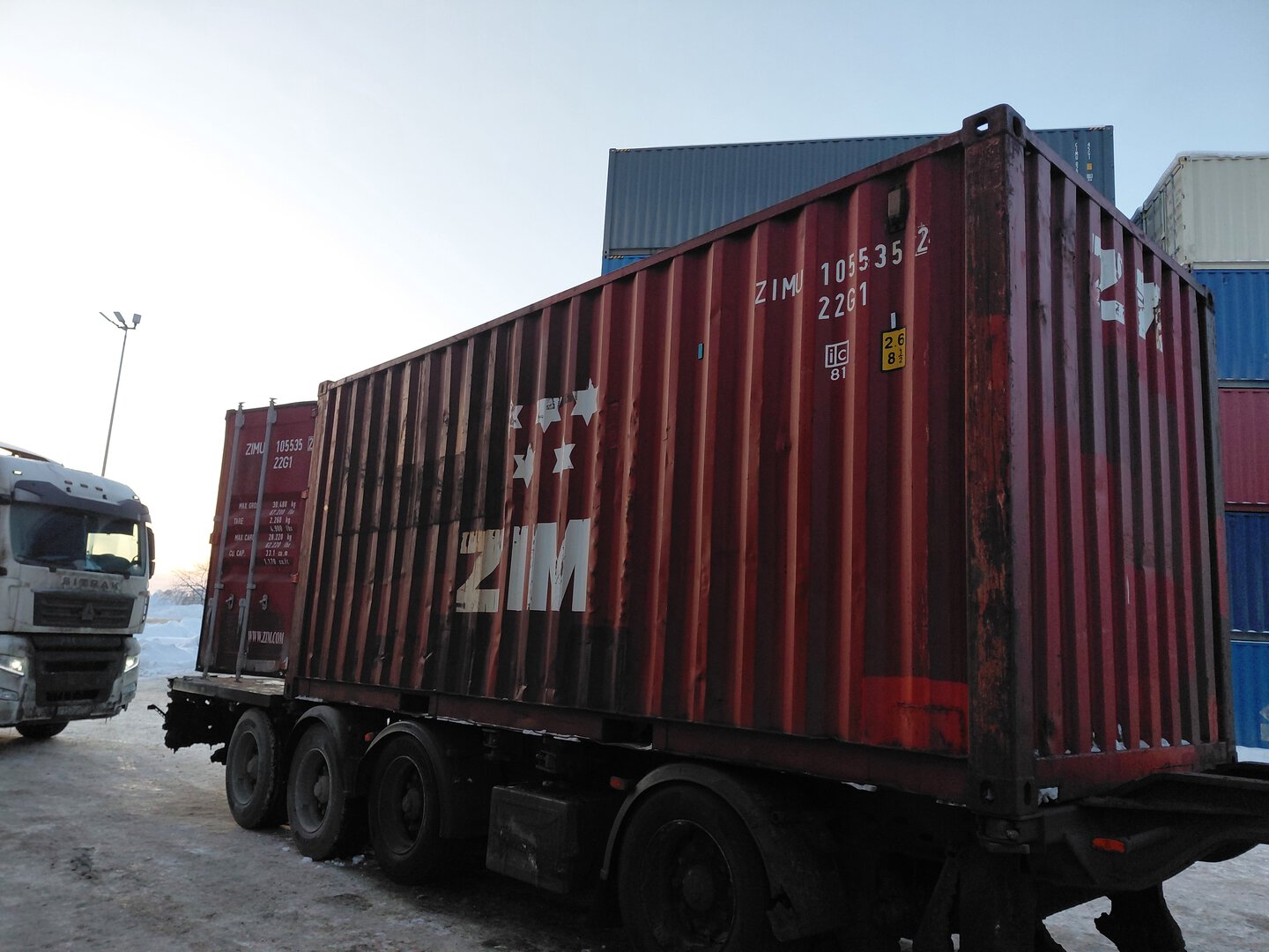 Морской контейнер ZIMU1055352